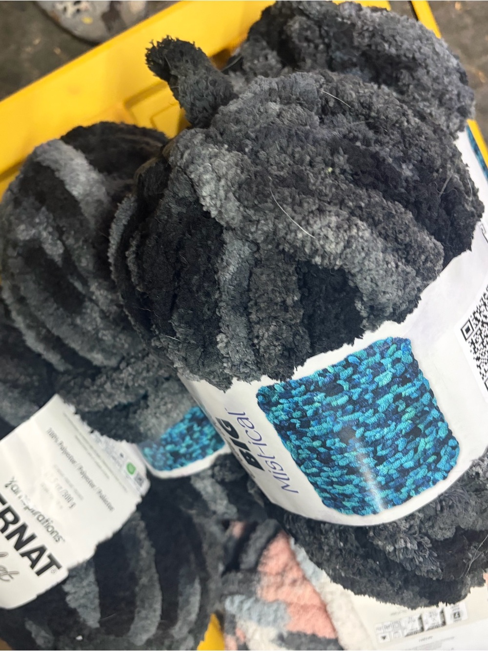 Gray Plush Chenille Yarn - Soft Pom-Pom Texture